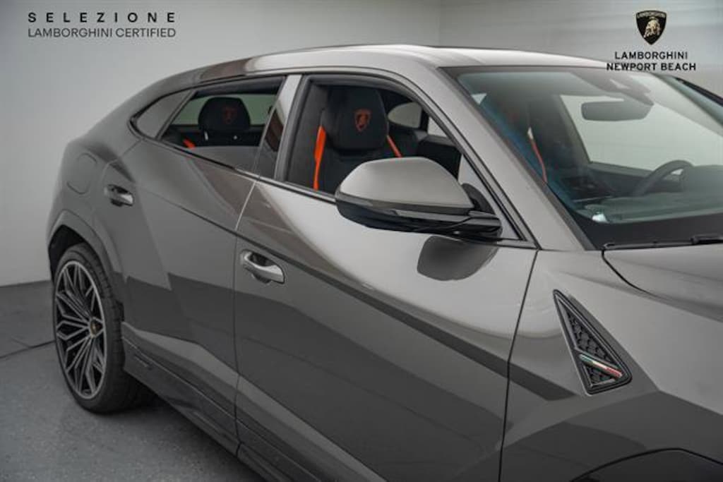 Certified 2025 Lamborghini Urus SE SUV