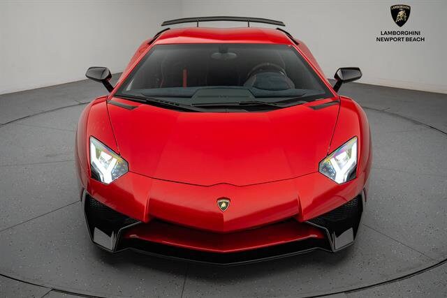 2016 Lamborghini Aventador Superveloce Coupe photo 3