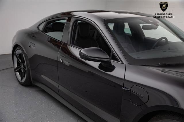 2025 Porsche Taycan 4S photo 3