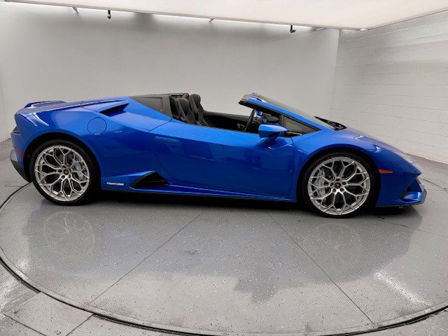 2024 Lamborghini Huracan Evo Spyder photo 3
