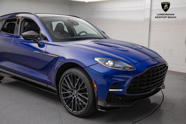 2023 Aston Martin DBX DBX707 photo 2