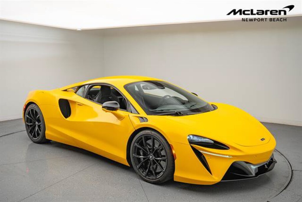 Used 2024 McLaren Artura Coupe