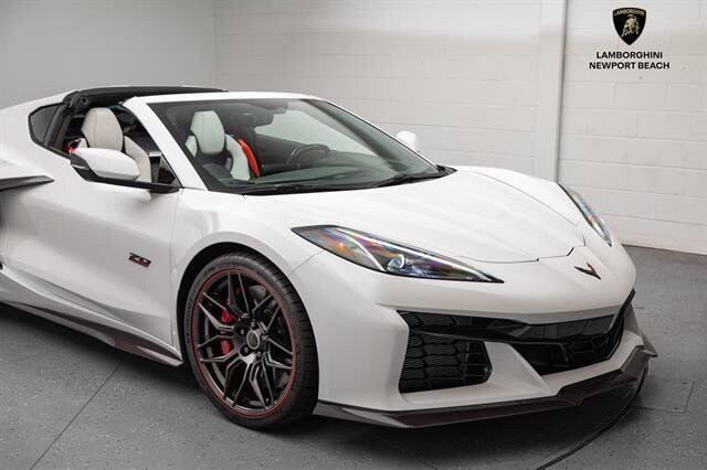 2023 Chevrolet Corvette Z06 3LZ 70th Anniversary Edition photo 2