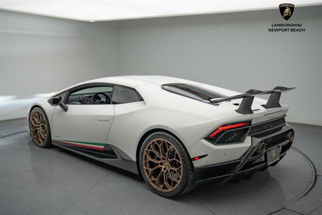 Used 2018 Lamborghini Huracan LP 640-4 Performante LP 640-4 Performante
