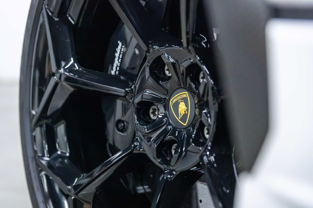 Used 2023 Lamborghini Urus Performante SUV