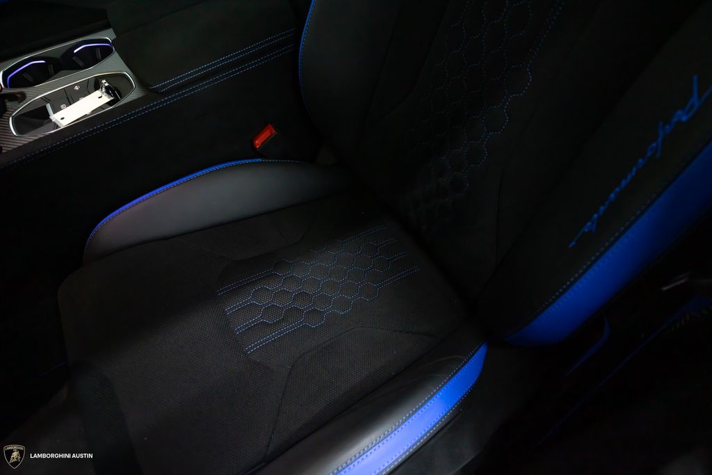 2024 Lamborghini Urus Performante - Photo 27