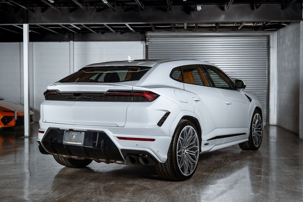New 2026 Lamborghini Urus SE SUV
