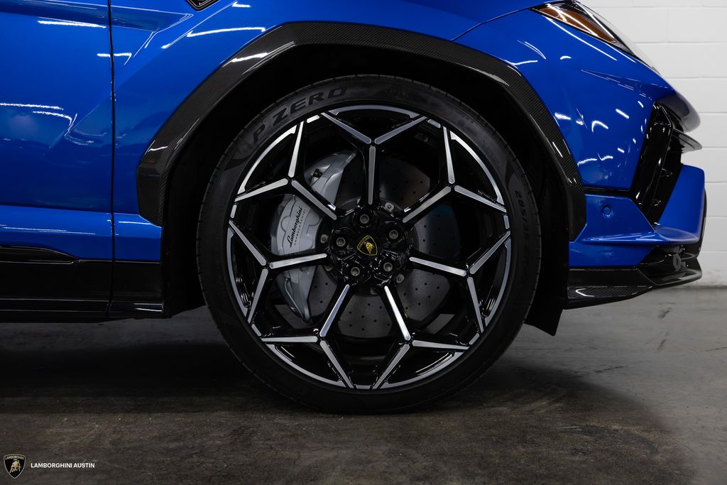 2024 Lamborghini Urus Performante - Photo 18
