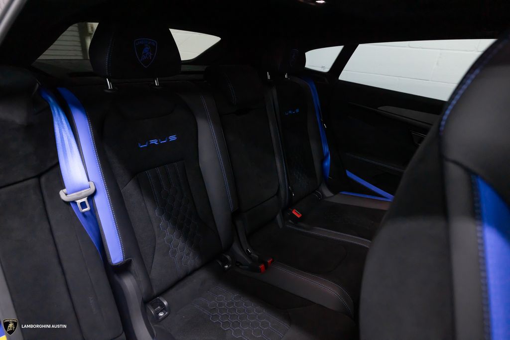 2024 Lamborghini Urus Performante - Photo 37
