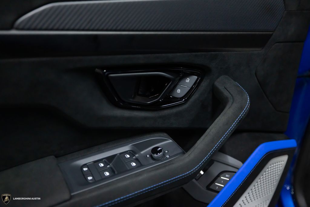 2024 Lamborghini Urus Performante - Photo 21