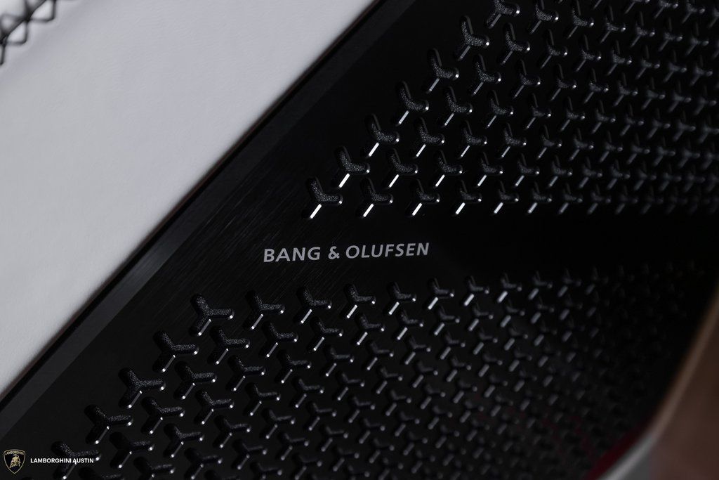 2025 Lamborghini Urus SE - Photo 23