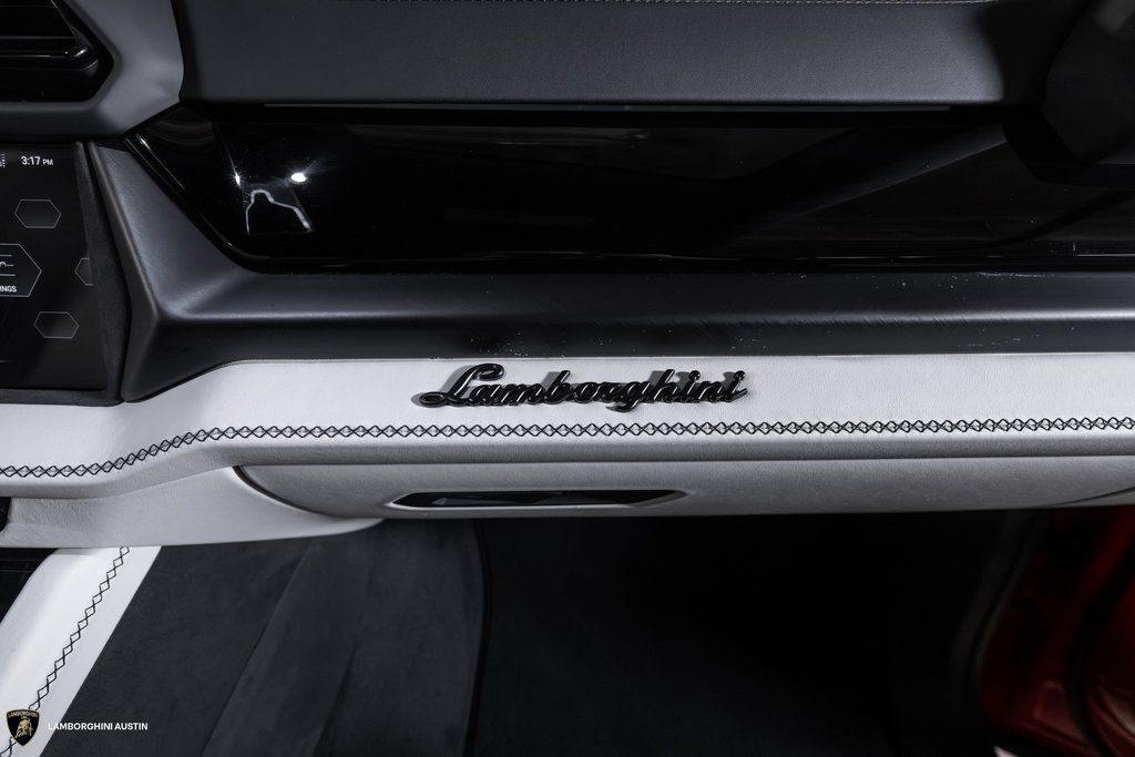 2025 Lamborghini Urus SE - Photo 49