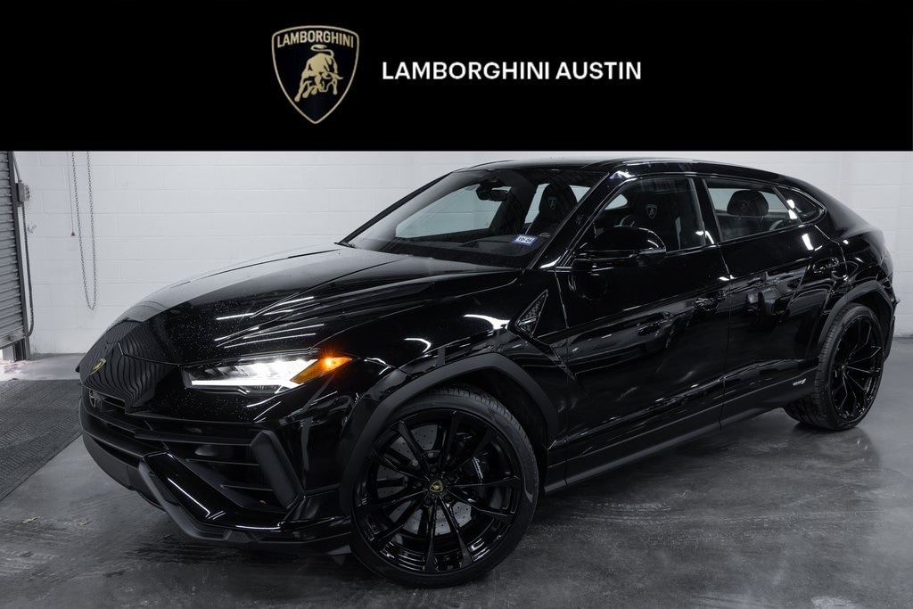 2023 Lamborghini Urus S's photo