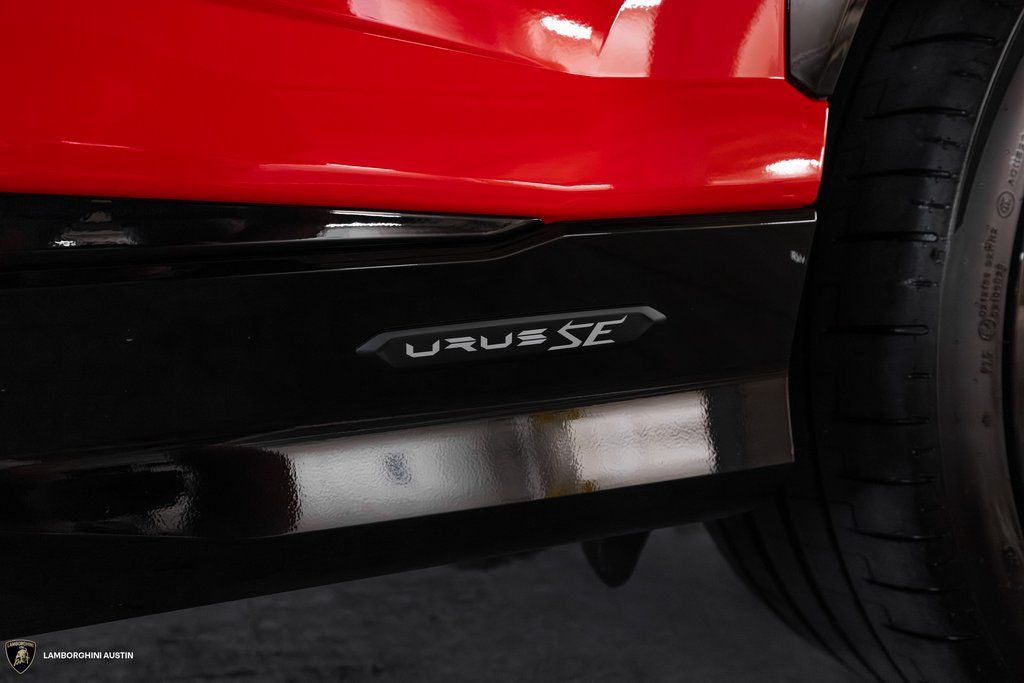 2025 Lamborghini Urus SE - Photo 7