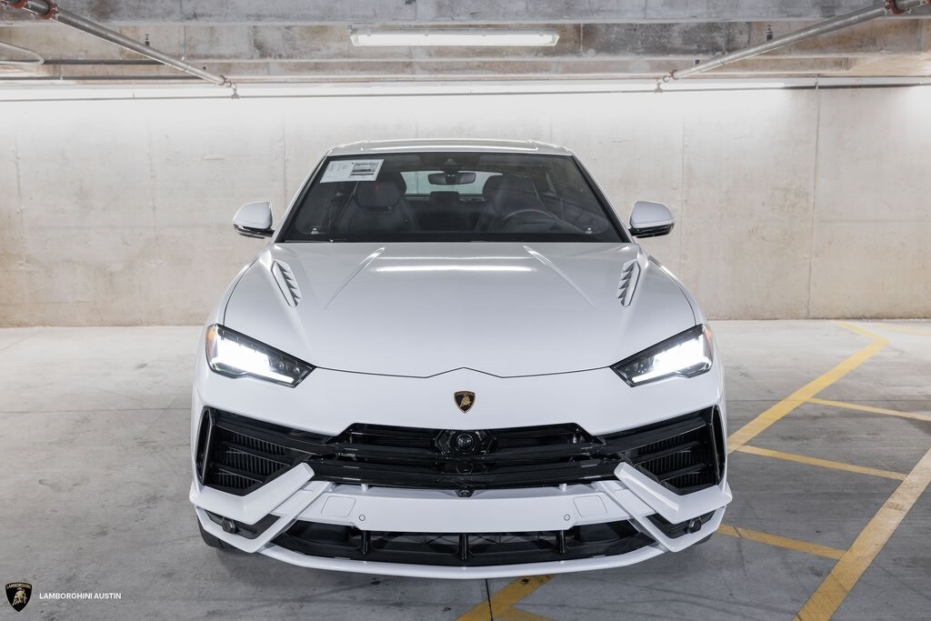 2024 Lamborghini Urus S photo 4