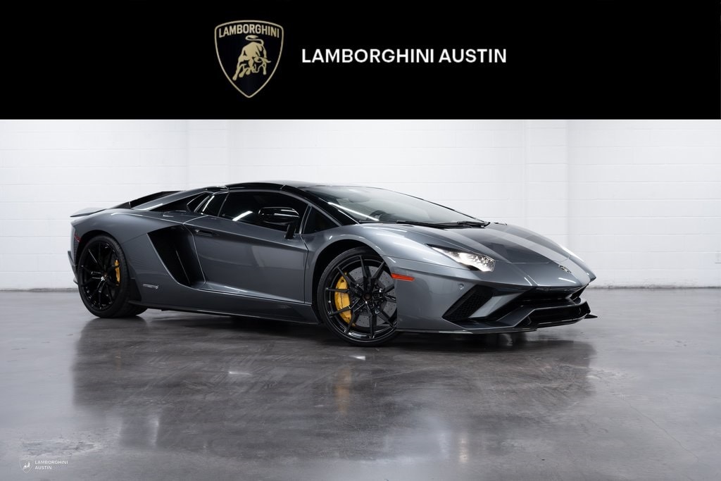 2019 Lamborghini Aventador S's photo