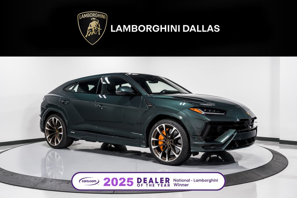 2024 Lamborghini Urus S's photo
