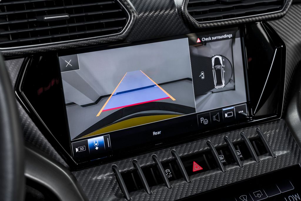 2023 Lamborghini Urus Performante - Photo 28