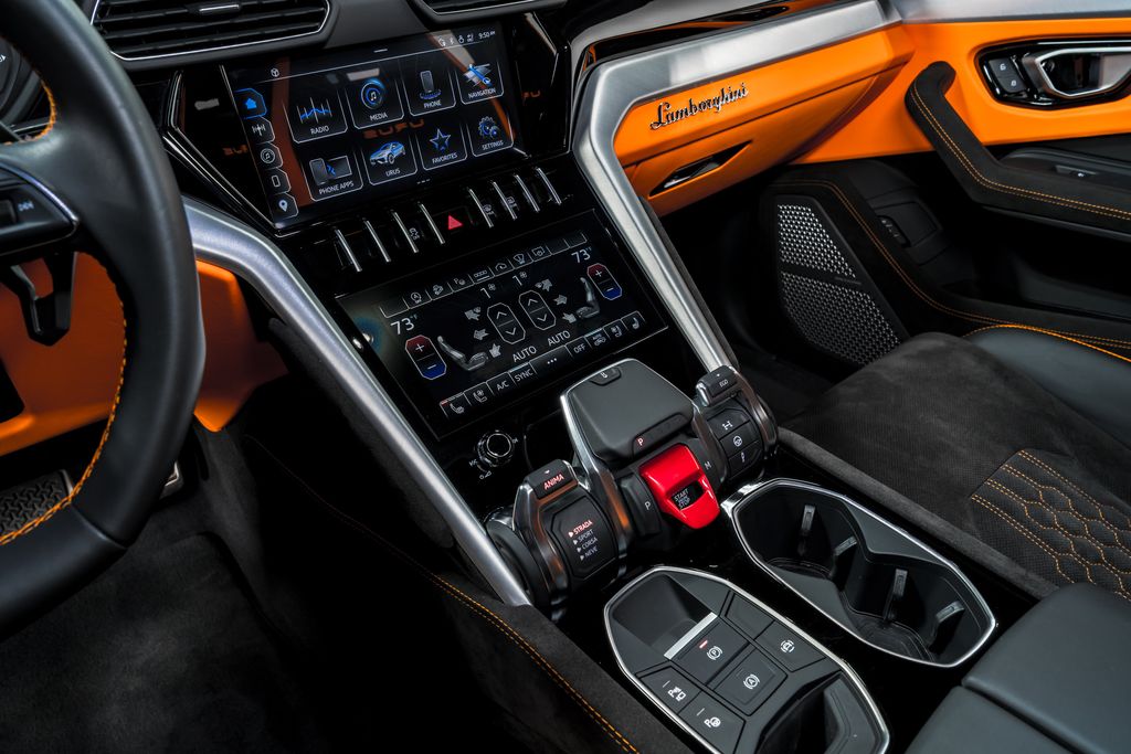 2023 Lamborghini Urus S - Photo 24