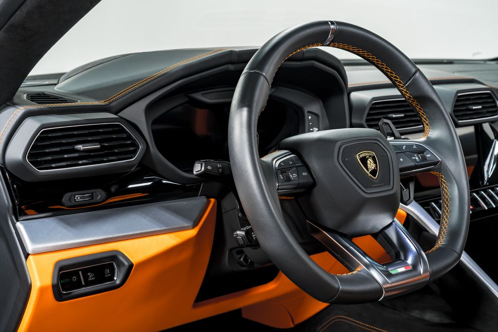 2023 Lamborghini Urus S - Photo 14
