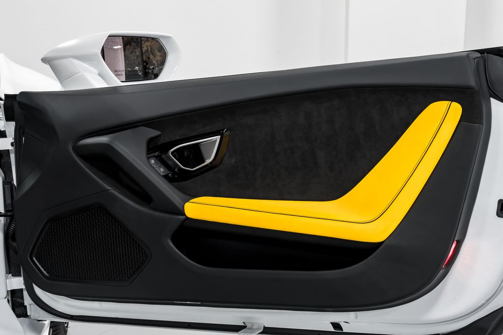2022 Lamborghini Huracan EVO - Photo 38