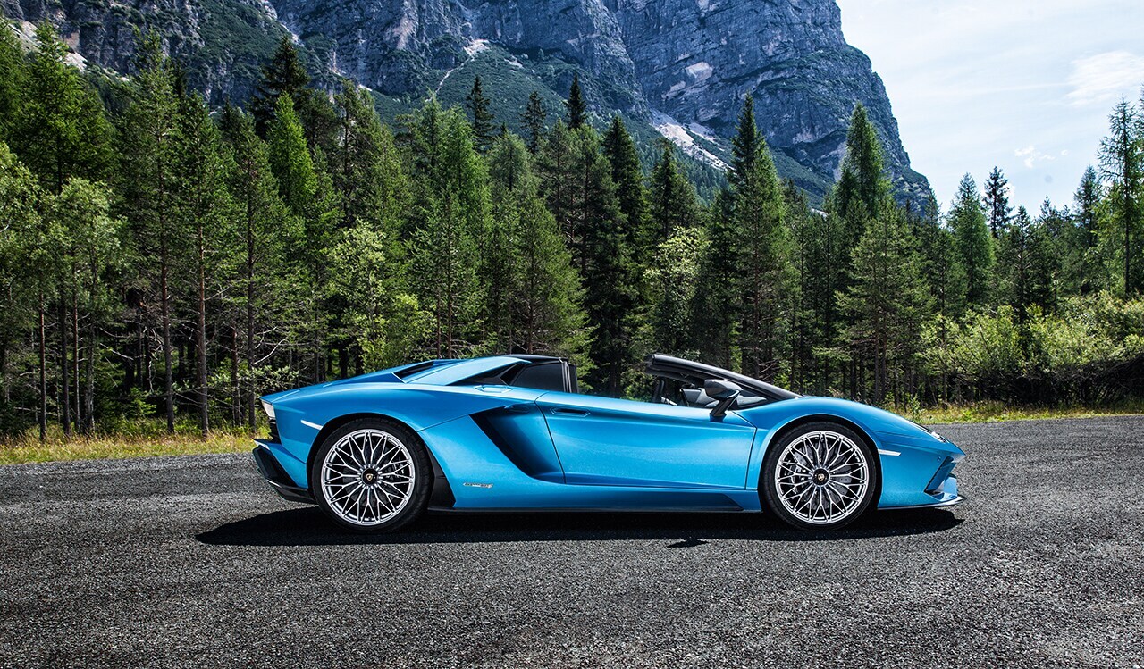 Lamborghini Aventador S Roadster LP 740-4 near Dallas TX | Richardson