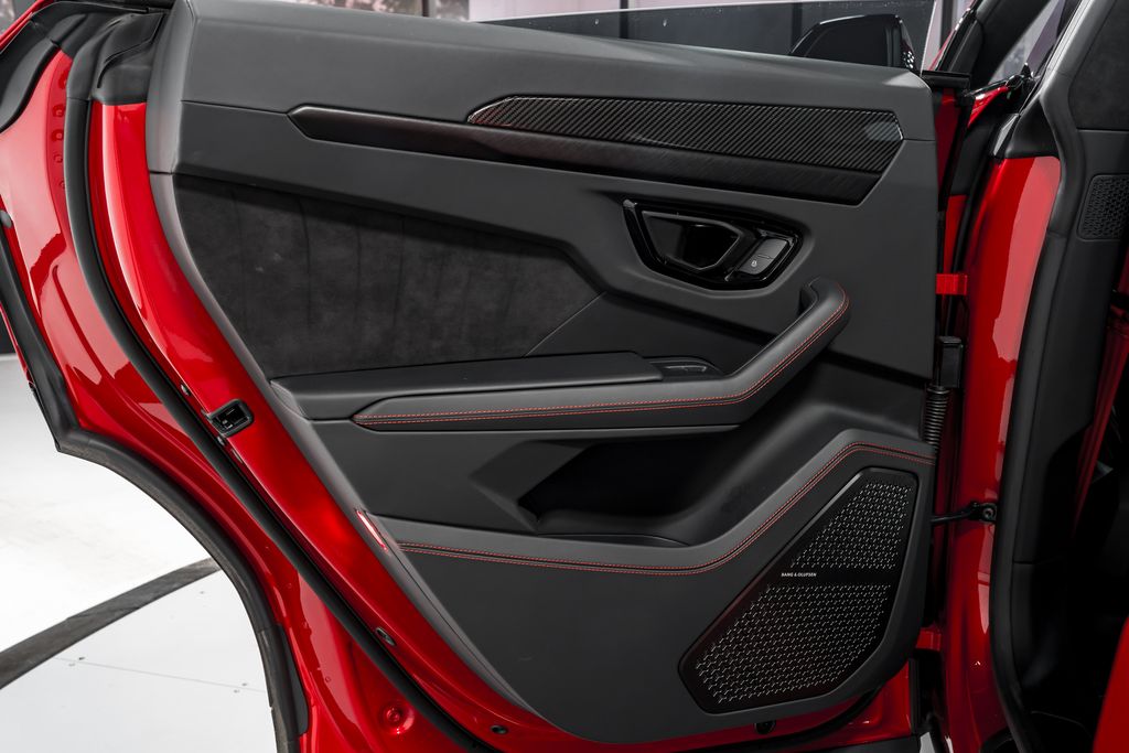 used 2023 Lamborghini Urus car, priced at $248,999