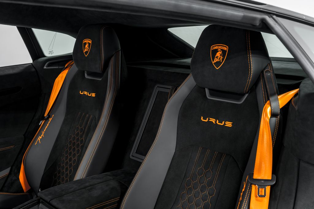 2024 Lamborghini Urus Performante - Photo 32