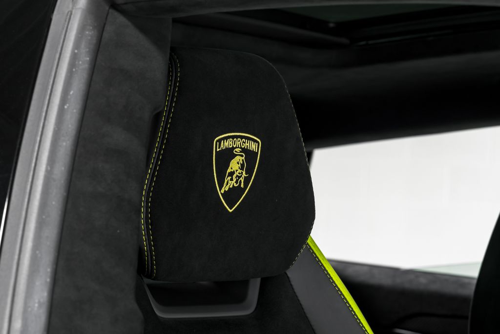 2024 Lamborghini Urus Performante - Photo 41