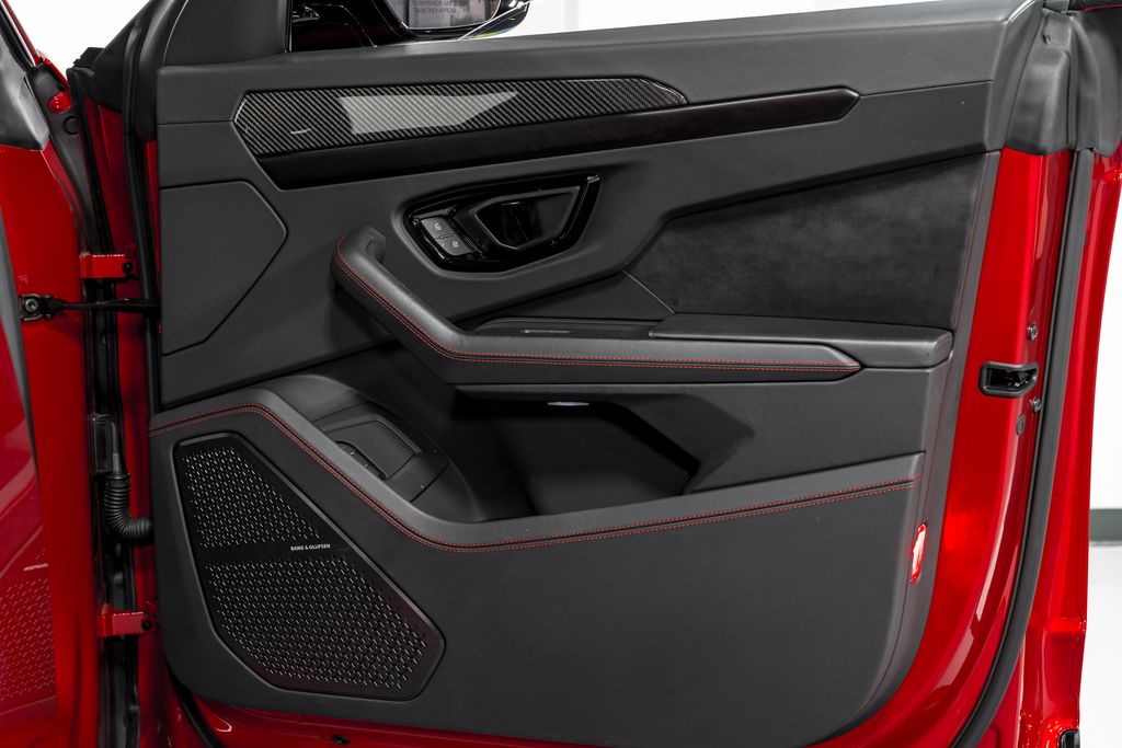 2023 Lamborghini Urus S - Photo 43