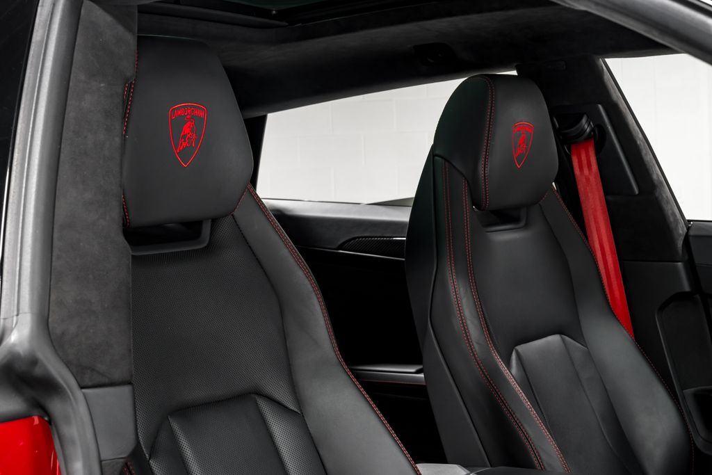 2023 Lamborghini Urus S - Photo 39