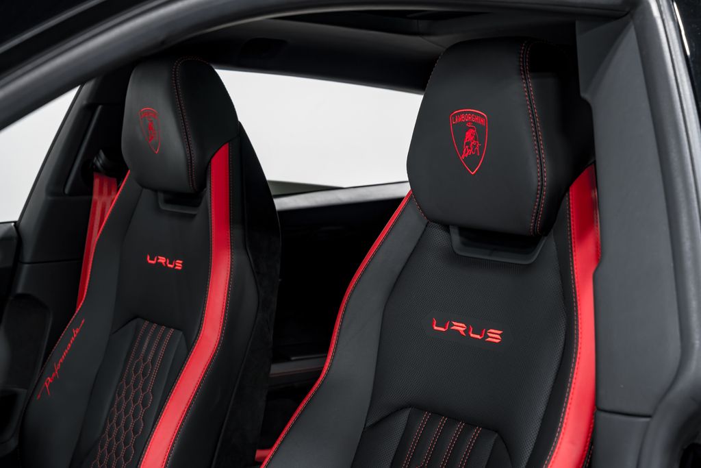 2023 Lamborghini Urus Performante - Photo 20