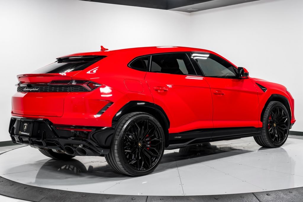 Used 2025 Lamborghini Urus SE SUV