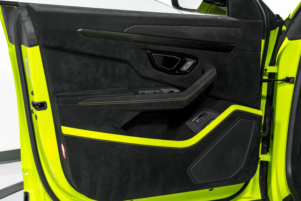 2024 Lamborghini Urus Performante - Photo 9