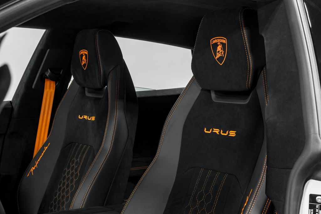 2024 Lamborghini Urus Performante - Photo 19