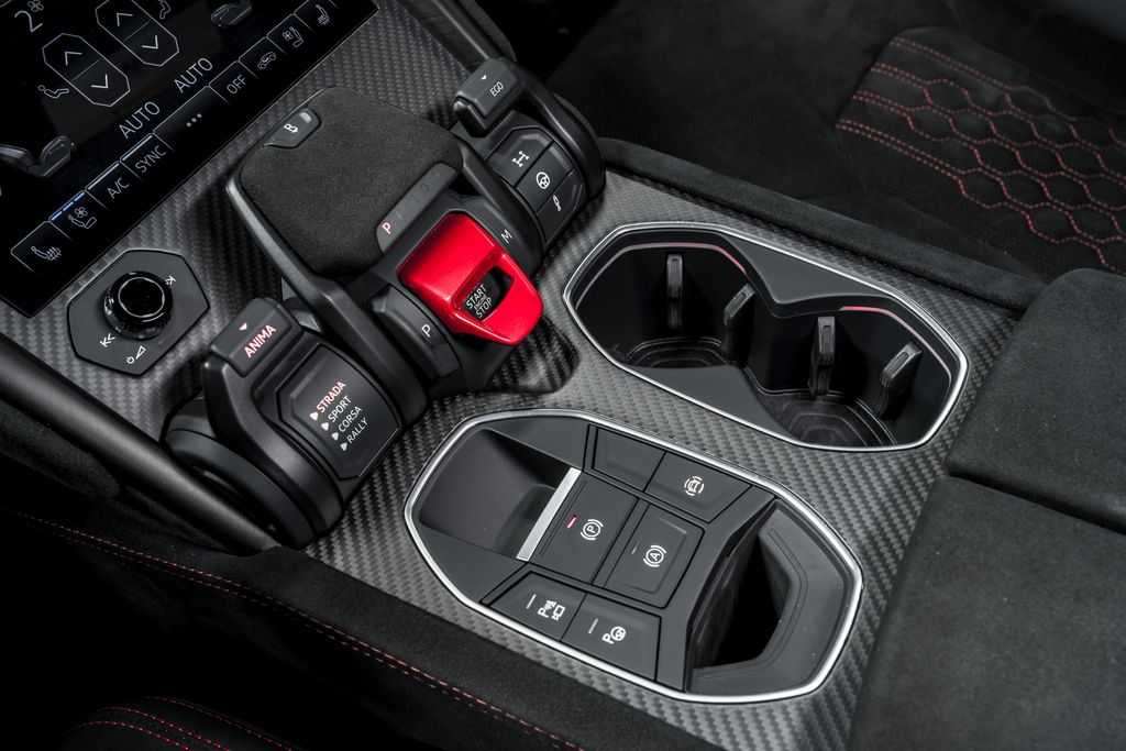 2023 Lamborghini Urus Performante - Photo 30