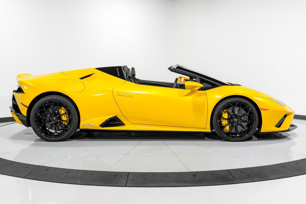 Used 2022 Lamborghini Huracan EVO Spyder RWD Convertible