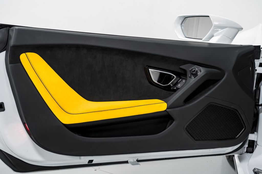 2022 Lamborghini Huracan EVO - Photo 9