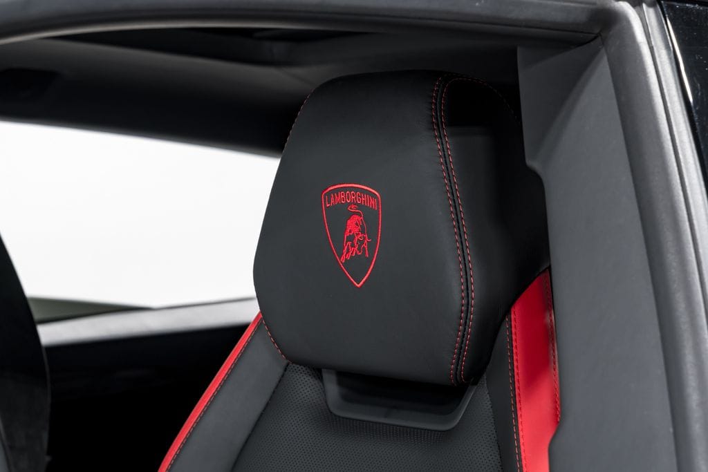 2023 Lamborghini Urus Performante - Photo 21