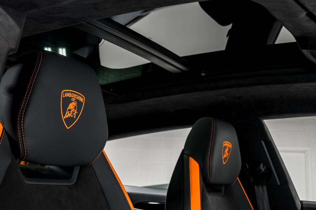 2023 Lamborghini Urus S - Photo 44