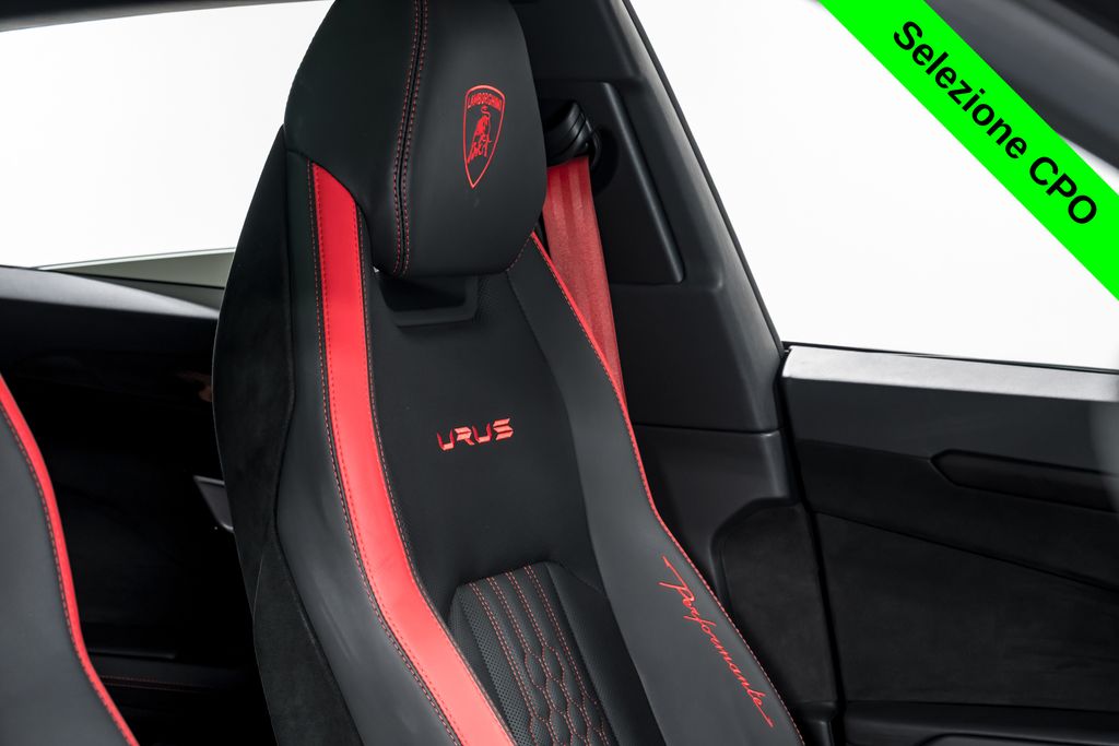 2023 Lamborghini Urus Performante - Photo 40