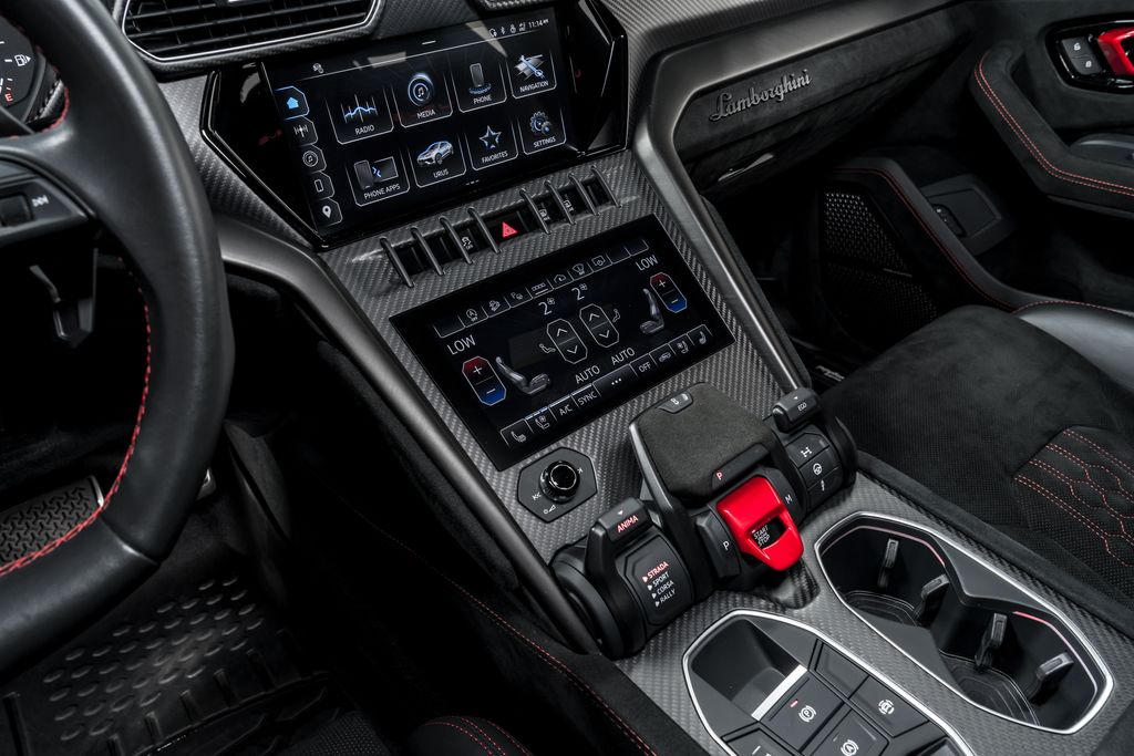 2023 Lamborghini Urus Performante - Photo 24