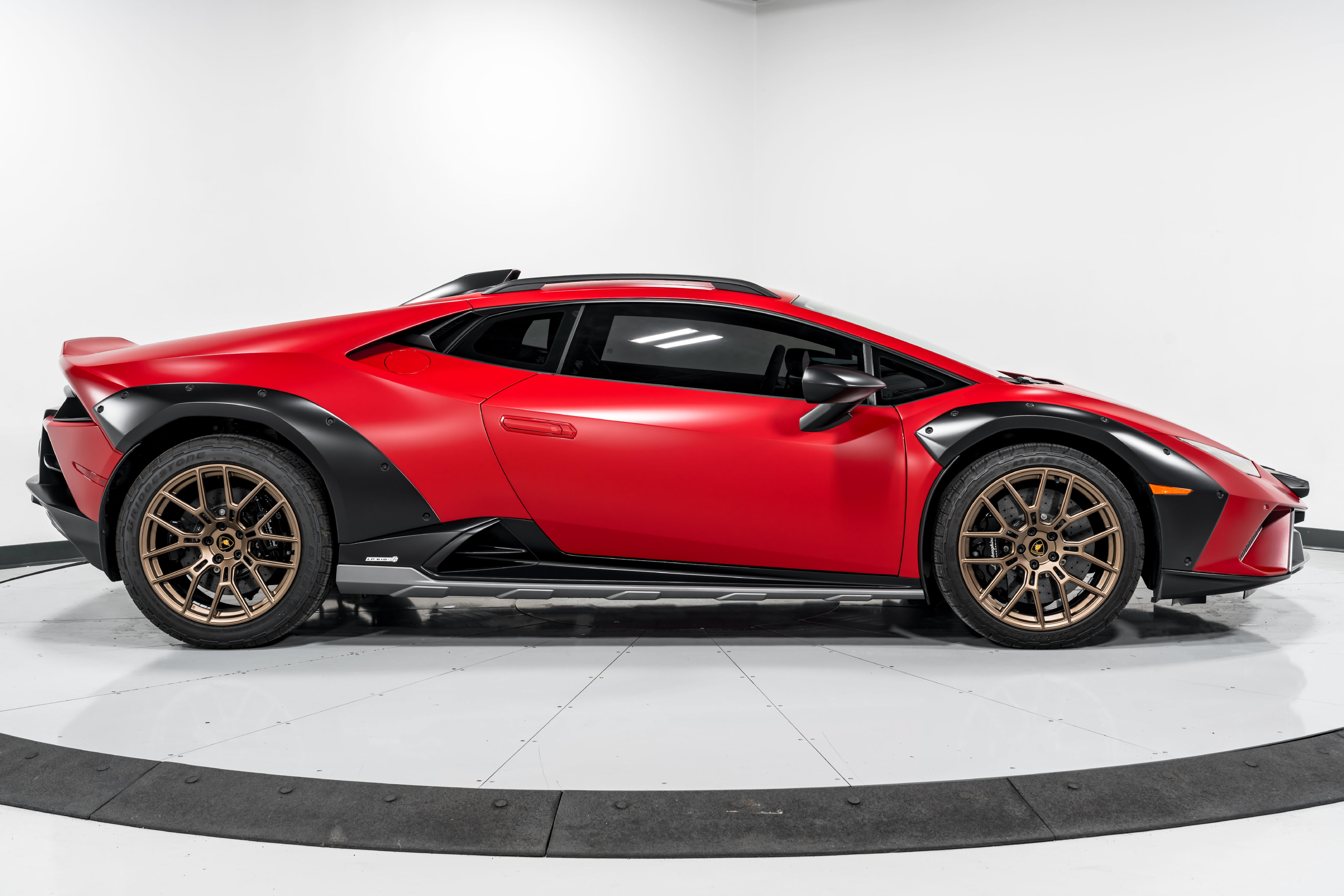 Used 2023 Lamborghini Huracan Sterrato Coupe