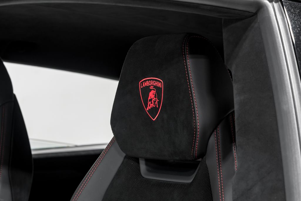 2023 Lamborghini Urus Performante - Photo 21