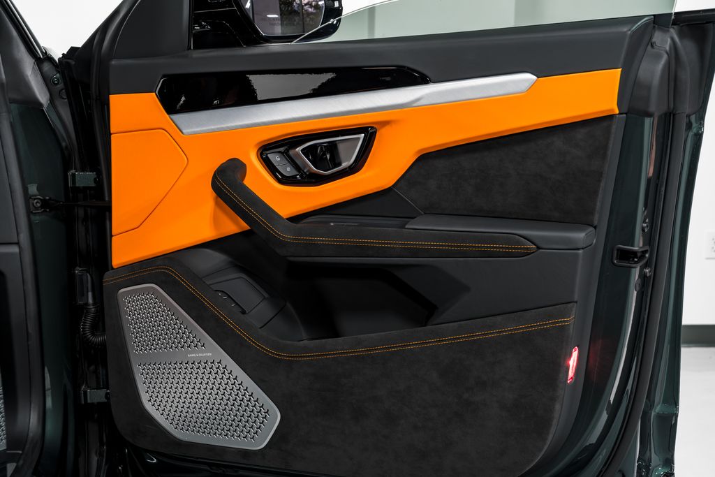 2023 Lamborghini Urus S - Photo 45