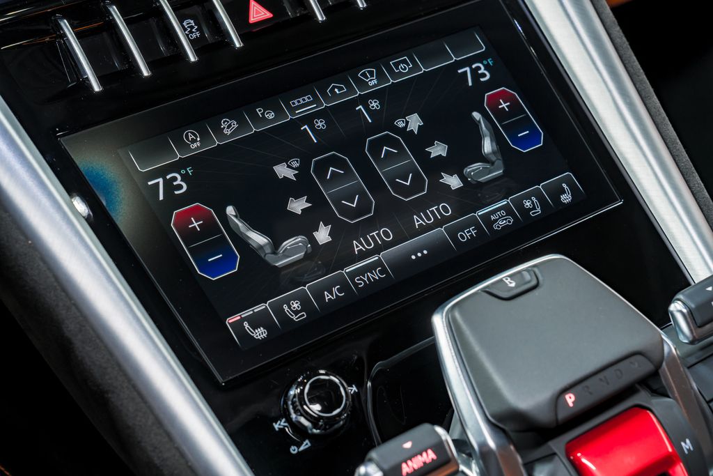 2023 Lamborghini Urus S - Photo 29