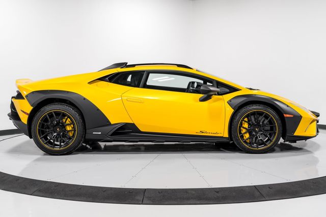 2024 Lamborghini Huracan Sterrato photo 2