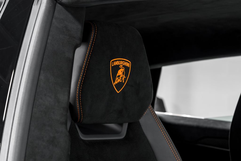 2024 Lamborghini Urus Performante - Photo 41