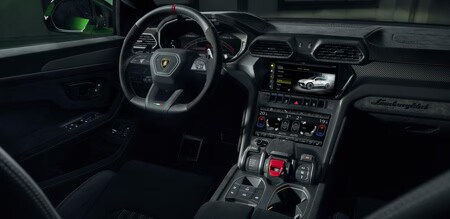  Lamborghini Urus Performante Interior