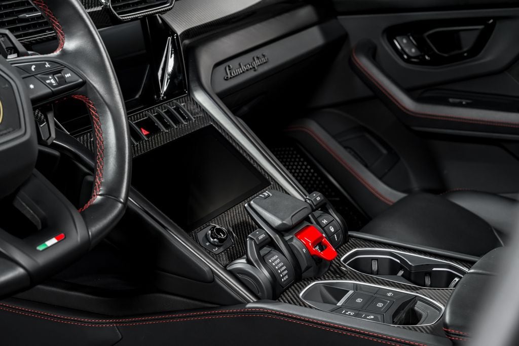 used 2023 Lamborghini Urus car, priced at $248,999